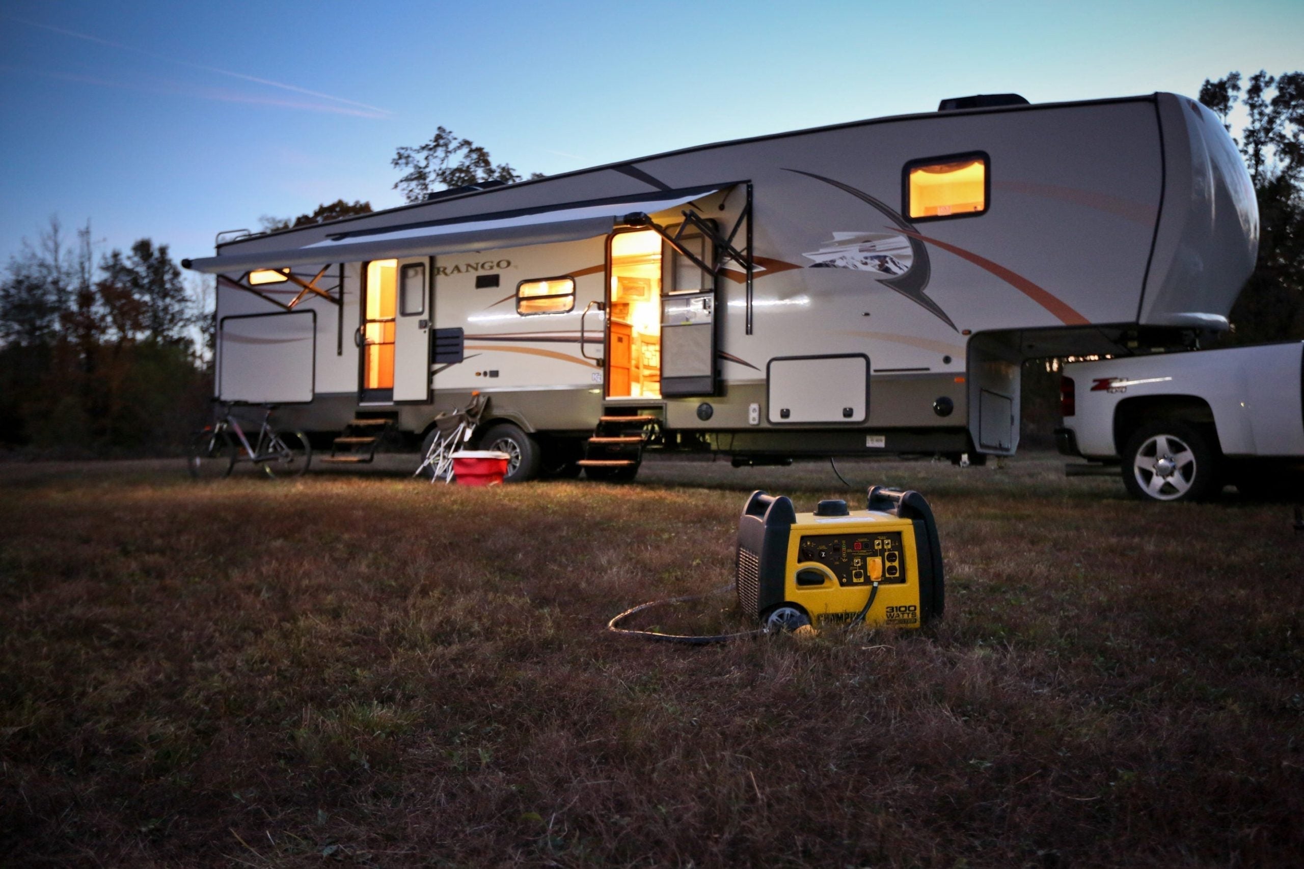 Champion 3400-Watt Portable Inverter (CA)