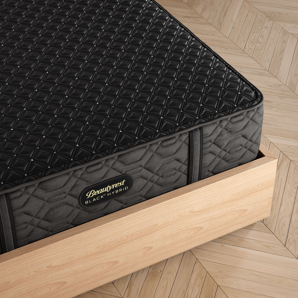 Beautyrest Black® Hybrid Series Three Plush Mattress