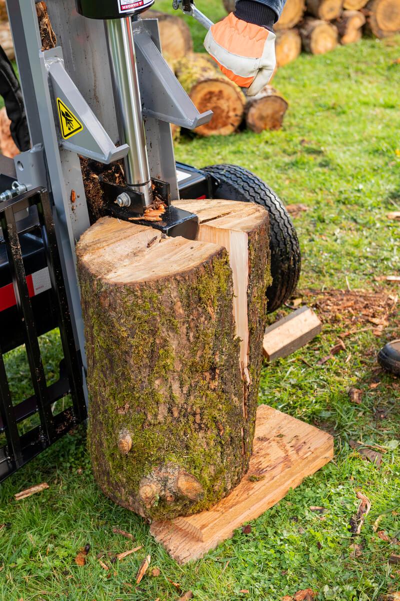 Oregon® 30-Ton 196cc Kohler SH265 Horizontal / Vertical Log Splitter (OR30TKO-1)