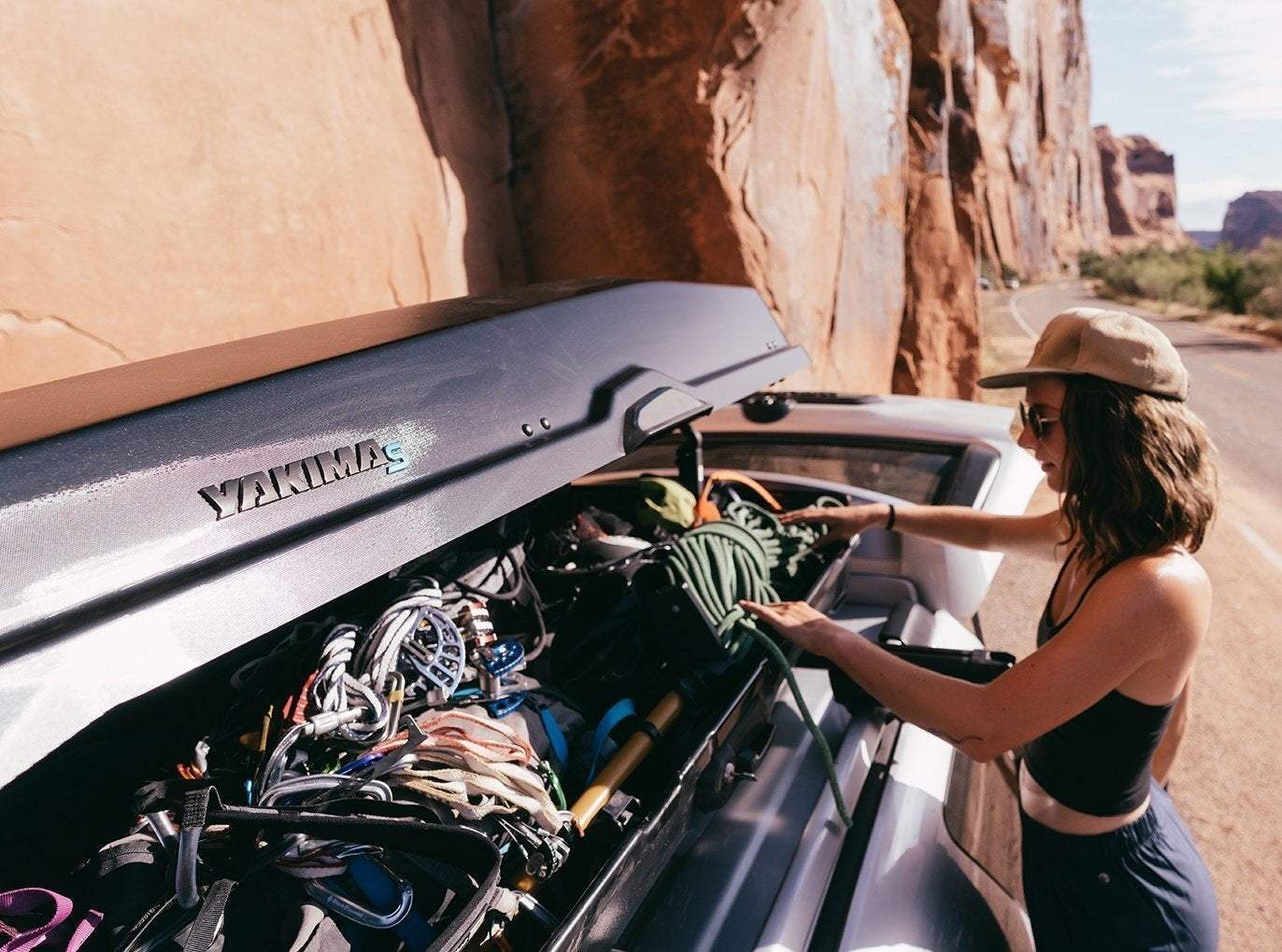 YAKIMA CBX Solar Premium Cargo Box – 8007388